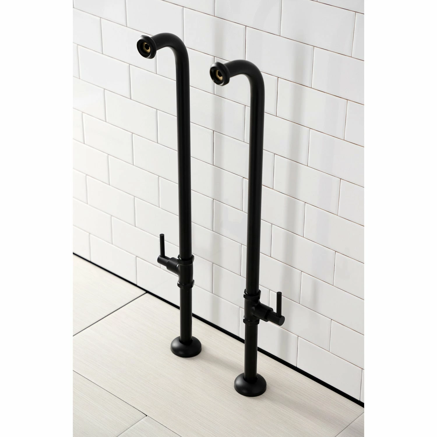 Concord AE810S0DL Freestanding Tub Supply Line, Matte Black - Image 2