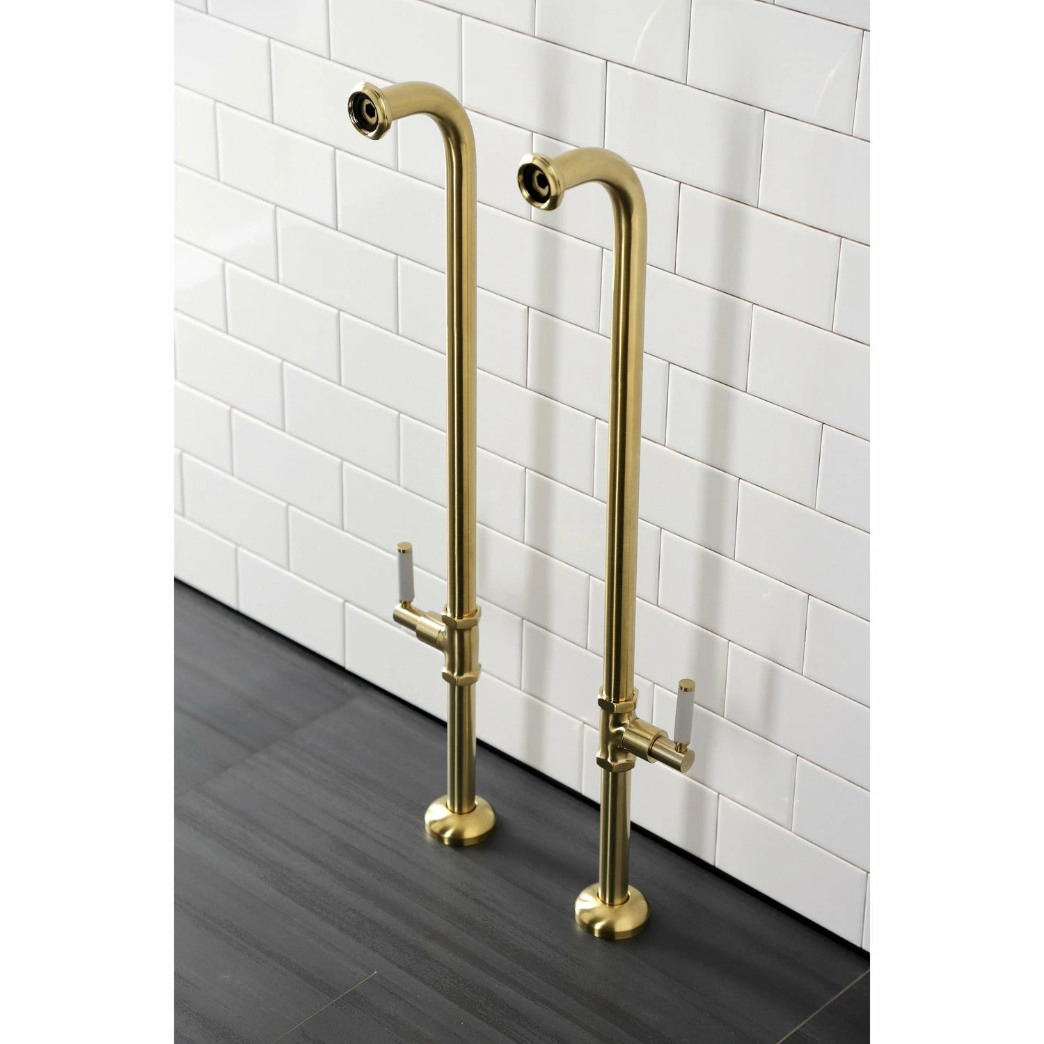 Concord AE810S7DKL Freestanding Tub Supply Line, Brushed Brass - Image 4