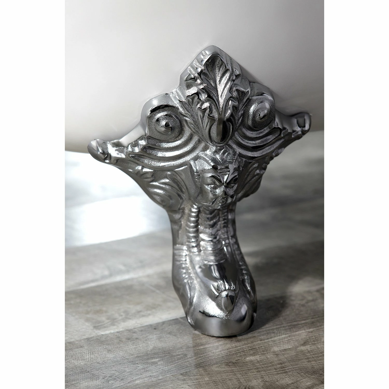 Aqua Eden VCTNL1 4-Piece (Set) Lion Cast Iron Tub Feet, Polished Chrome - Image 3